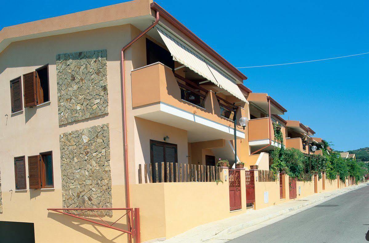 Aparthotel Residenza Le Due Palme Villasimius Exterior foto